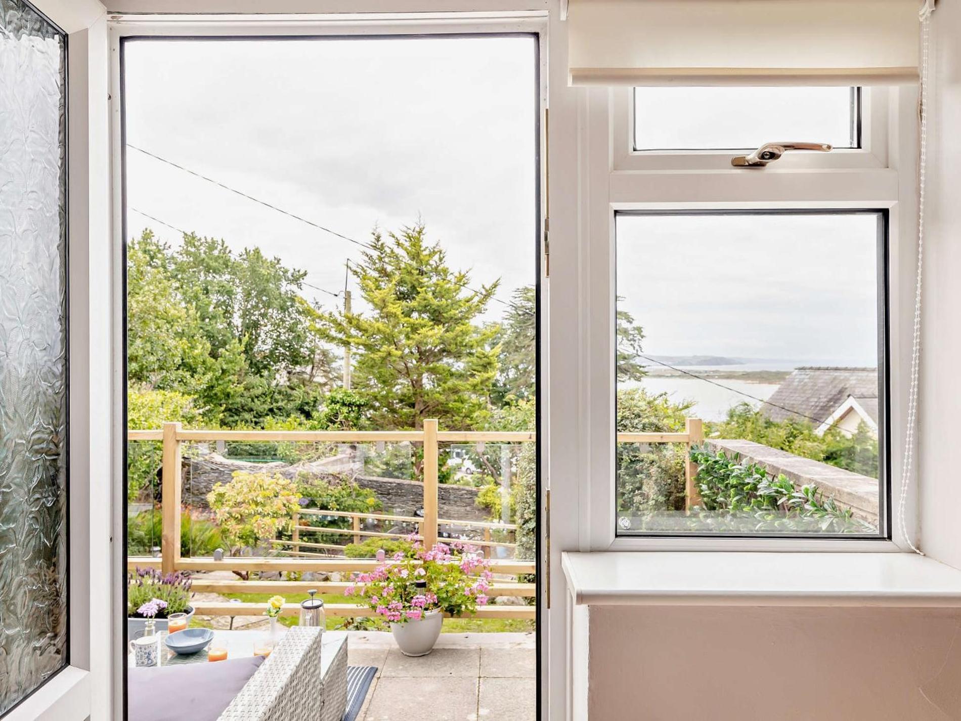 2 Bed In Aberdovey 91946 Villa Aberdyfi Exteriör bild